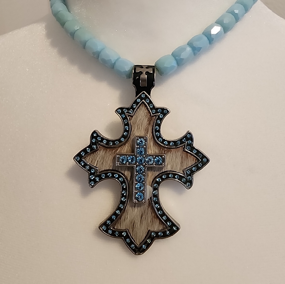 Necklace cross new